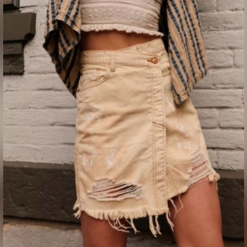 Easle Jean Skirt
Free People Vibes